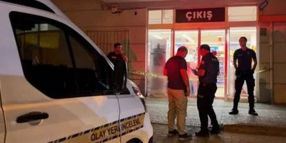 Markette korkunç olay: 'Sen sapık mısın?' diye bağıran kadını ve 14 yaşındaki çocuğu vurdu