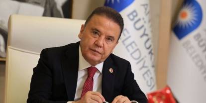Tutuklu Muhittin Böcek hastaneye kaldırıldı