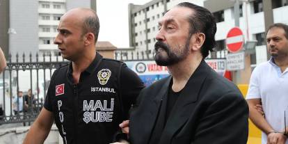 Adnan Oktar'ın son hali ortaya çıktı! Avukatı övgülerle paylaştı