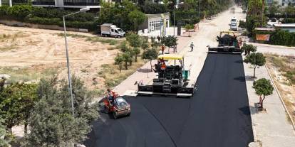 Mersin Fuat Morel Mahallesi’nde yol ve kaldırım çalışmaları tamamlandı