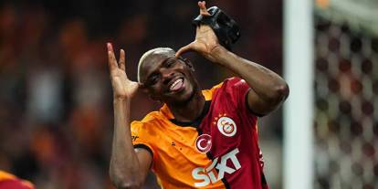 Victor Osimhen İstanbul’da! Taraftarlar havalimanına akın etti