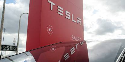 Tesla, ölümcül kazada kusurlu çıktı: 243 milyon dolarlık tazminat