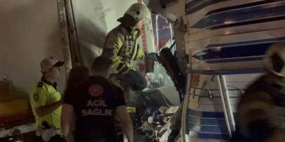 Kocaeli'de zincirleme kaza: 1 kişi hayatını kaybetti