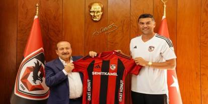Burak Yılmaz, Süper Lig’e teknik direktör olarak geri döndü