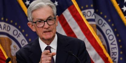 Fed Başkanı Powell’dan faiz indirimi sinyali
