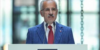Bakan Uraloğlu duyurdu: 9 ülkeye uçuşlar iptal edildi