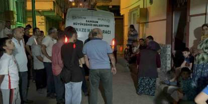 Yalnız yaşayan öğretmen evinde ölü bulundu