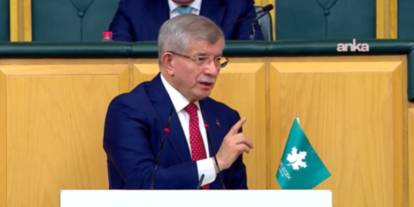 Ahmet Davutoğlu'ndan SharM zirvesine tepki: Barış tiyatrosu