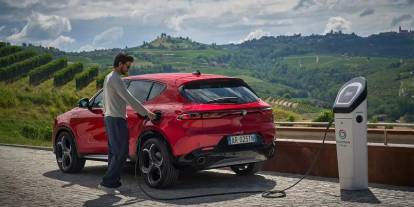 2026 model Alfa Romeo Tonale tanıtıldı: Farklı motor seçeneklerine kavuştu