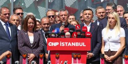 CHP İstanbul İl Kongresi başladı: Mahkeme 'durdurun' dedi, YSK 'devam' kararı verdi!
