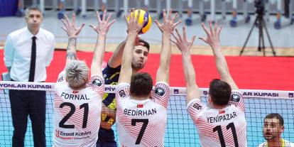 Finalde Ziraat Bankkart Fenerbahçe Medicana’yı 3-1 mağlup etti