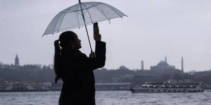İstanbul Valiliği duyurdu: Bugün 16.00'dan itibaren okullar tatil!