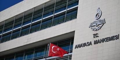 AYM’den emsal karar: Geçersiz imza yıllarca süren evliliği yok sayamaz!