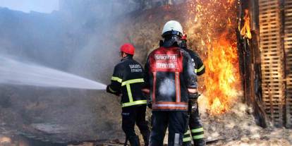 Ahşap atölyesinde yangın