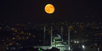 Çarşamba gecesi herkes gökyüzüne bakacak! En büyük ve en parlağı görünecek