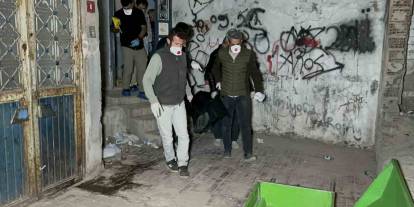 Yaşlı adam evinde ölü bulundu