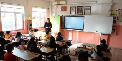 Ara tatil sona erdi: Öğrenciler yeniden sıralarda