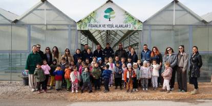 Eskişehir’de minikler fidanlık tesislerinde üretim sürecini öğrendi