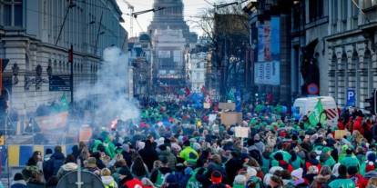 Belçika’da hayat durdu: Hükümetin kemer sıkma planı ülkeyi kilitledi, havalimanları kapanıyor