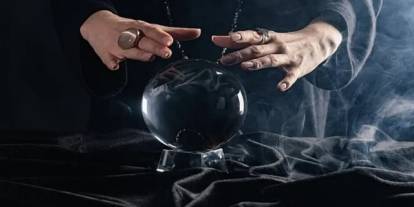 Instagram'dan 'büyü bozma' vaadiyle dolandırıcılık