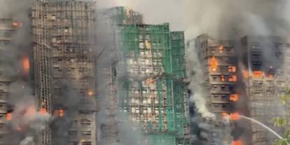 Hong Kong’da dev sitede büyük yangın: Çok sayıda ölü ve yaralı var