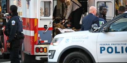 Beyaz Saray yakınlarında silahlı saldırı: 2 muhafız vuruldu