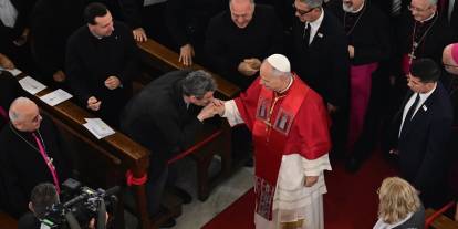 Papa 14. Leo İstanbul’da: İlk durak Saint Esprit Katedrali oldu