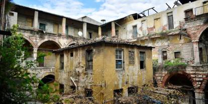 Fatih’te tarih yeniden canlanıyor: Şekerci Han restorasyona alındı