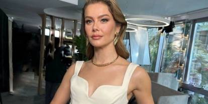 Burcu Biricik de köye yerleşen ünlülere katıldı