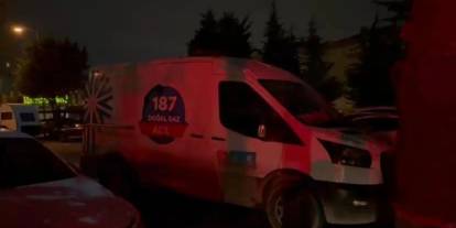 Beylikdüzü'nde dehşet! Elleri koli bandıyla bağlanmış asılı halde ceset bulundu