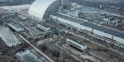 Çernobil'de nükleer alarm: Hasar gördü