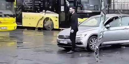 İstanbul'un orta yerinde gündüz vakti havaya ateş açtı