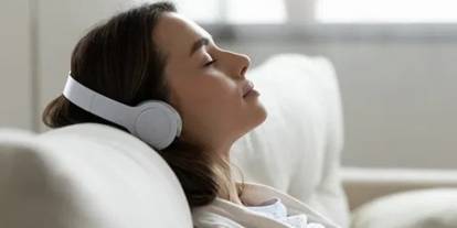 Kulaklıkla uyumak sandığınızdan çok daha tehlikeli olabilir