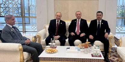 Türkmenistan’da diplomasi trafiği: Erdoğan Putin’le Aşkabat’ta görüştü