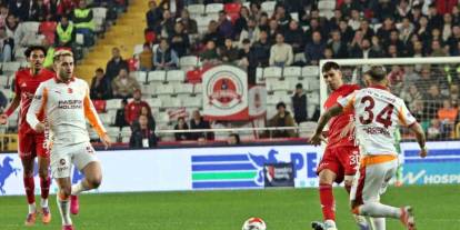 Galatasaray Antalyaspor'u 4- 1 yendi