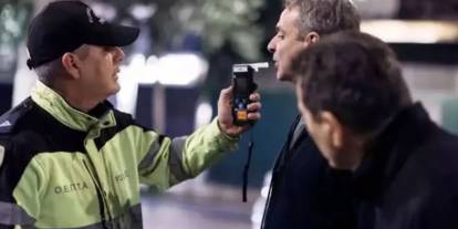 Yunanistan Başbakanı Miçotakis trafik kontrolüne takıldı