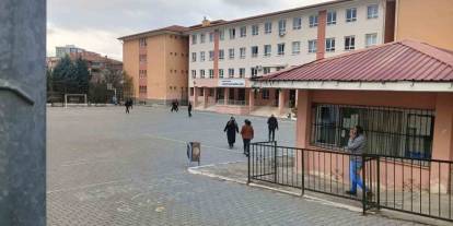 Lisede mide bulandıran olay: Tacizle suçlanan öğretmen tutuklandı
