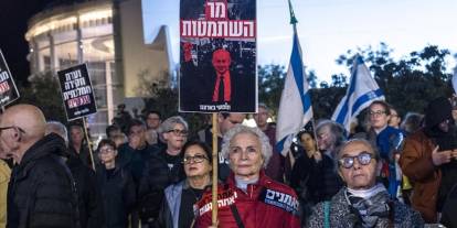 Tel Aviv’de Netanyahu’ya öfke seli: Halk meydanlara indi!