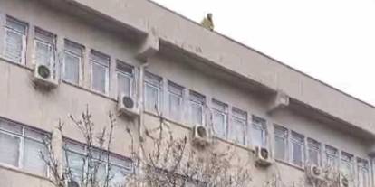 Dicle Üniversitesi’nde intihar girişimi