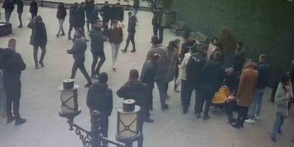 Kars’ta parkta bıçaklı kavga: 7 yaralı