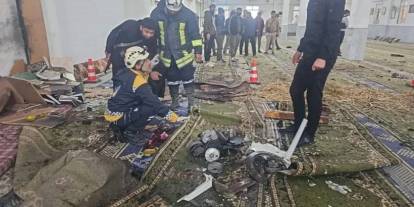 Suriye'de camiye bombalı saldırı: Çok sayıda ölü ve yaralı var