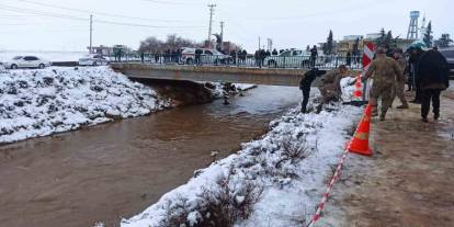 Şanlıurfa’da feci kaza: Otomobil sulama kanalına düştü, 4 kişi aranıyor