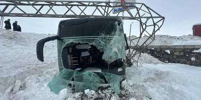 Van'da otobüs yoldan çıktı: Çok sayıda kişi yaralandı