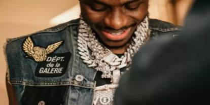 Victor Osimhen’in doğum günü kolyesi olay oldu: 986 karat elmas, 1,5 kilo ağırlık