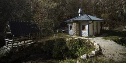 Dünyanın en küçük camisi: İçine sadece 10 kişi sığıyor