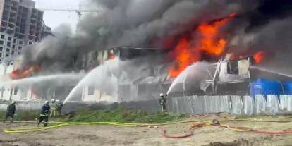 Esenyurt'ta inşaatta yangın! İtfaiye ekipleri sevk edildi