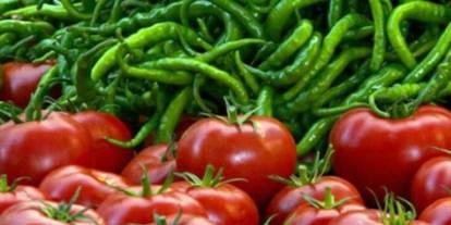 Türk biberi ve domatesi sınırda takıldı