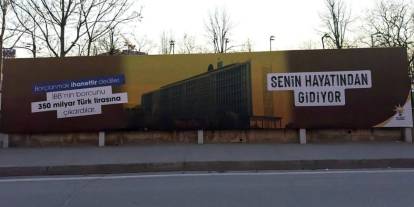 Özgür Özel duyurmuştu: İBB’yi hedef alan afişler kaldırılıyor