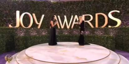 Tuba Büyüküstün’ün sunucuyla yaşadığı diyalog gündem oldu