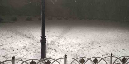 Megakent beyaza büründü: İstanbul'da kar etkisini artırdı